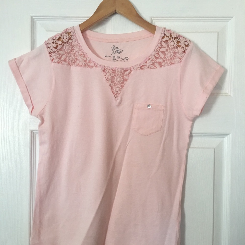 Cute top🌺 3 for 10
